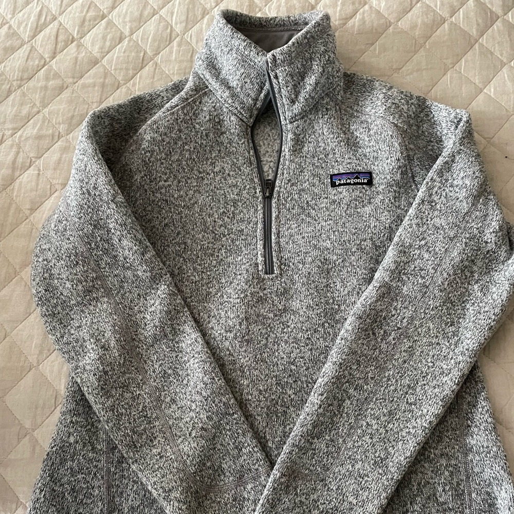 Patagonia quarter zip sweatshirt